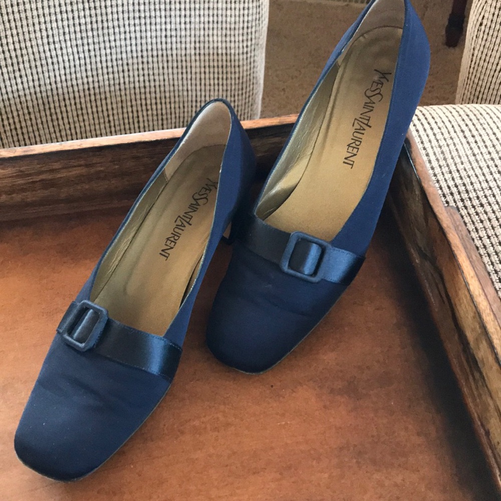 Yves Saint Laurent navy shoes
